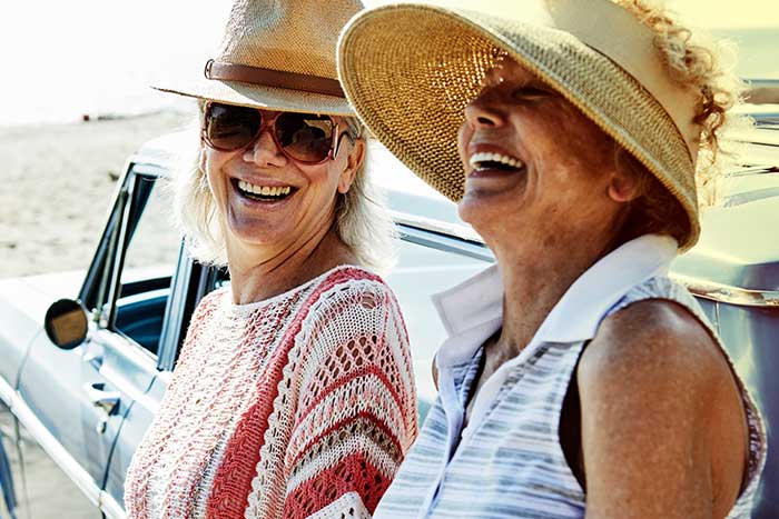 Elderly couple sitting in the park